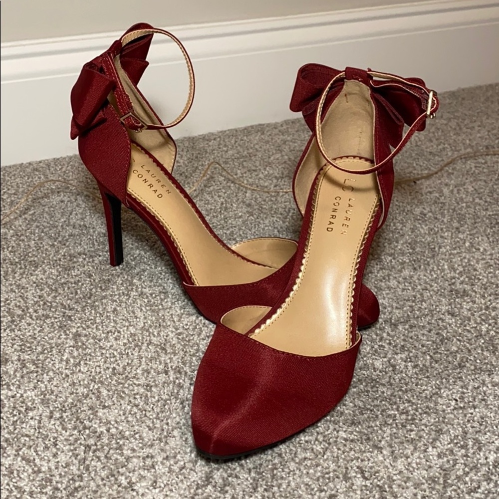 Red bow Lauren Conrad heels